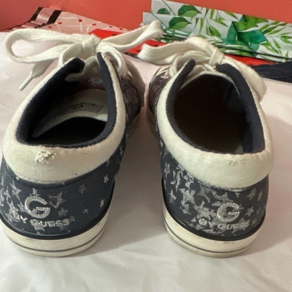 G by guess - Picture 2 of 4